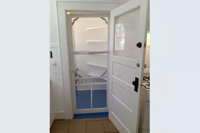 2924 Avenue P 1/2 #2, Galveston, TX 77550 - Photo 11