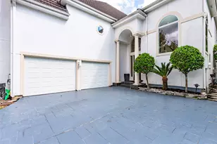 2620 Rose Hill Dr, League City, TX 77573 - Photo 3