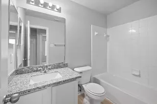13107 Peppergate Ln, Houston, TX 77044 - Photo 11