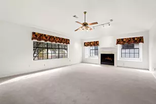 2415 Parkwood Ln, Sugar Land, TX 77479 - Photo 27