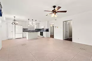 2415 Parkwood Ln, Sugar Land, TX 77479 - Photo 17