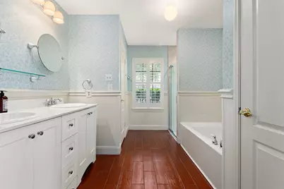 2415 Parkwood Lane, Sugar Land, TX 77479 - Photo 25