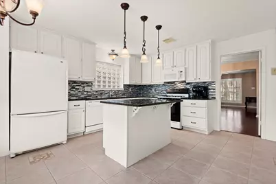 2415 Parkwood Lane, Sugar Land, TX 77479 - Photo 21