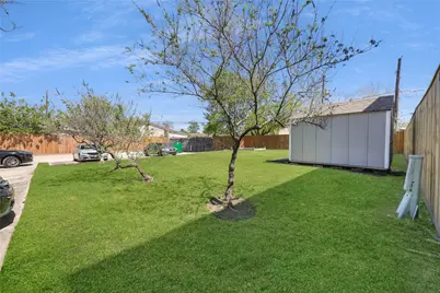 4501 N Main Street, Houston, TX 77009 - Photo 5