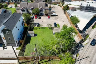 4501 N Main St, Houston, TX 77009 - Photo 1