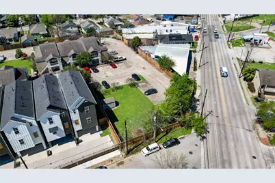 4501 N Main Street, Houston, TX 77009 - Photo 11