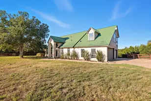 509 Stonegate Ln, Dripping Springs, TX 78620 - Photo 3