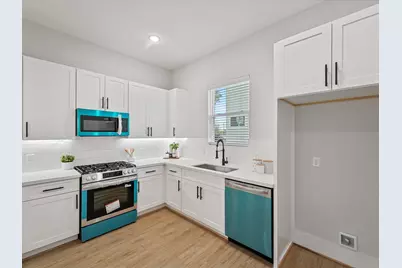 1207 Cavalcade Street #E, Houston, TX 77009 - Photo 13