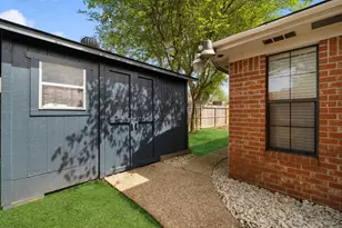 10111 Stonemont Rd, La Porte, TX 77571 - Photo 19