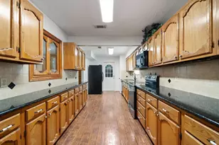 10111 Stonemont Rd, La Porte, TX 77571 - Photo 7