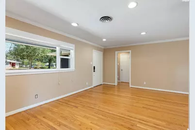 1802 Turnpike Road, Houston, TX 77008 - Photo 7
