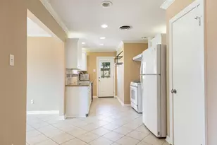 1802 Turnpike Rd, Houston, TX 77008 - Photo 15