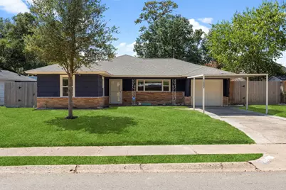 1802 Turnpike Road, Houston, TX 77008 - Photo 1