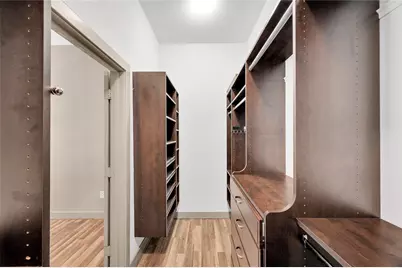 1901 Post Oak Boulevard #1606, Houston, TX 77056 - Photo 15