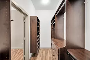 1901 Post Oak Blvd, Houston, TX 77056 - Photo 15