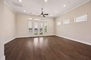 5912 E Post Oak Ln, Houston, TX 77055 - Photo 5