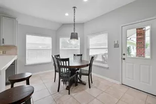 2 Westward Ridge Pl, The Woodlands, TX 77384 - Photo 19