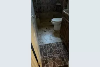 6734 E Bayou Drive, Hitchcock, TX 77563 - Photo 5