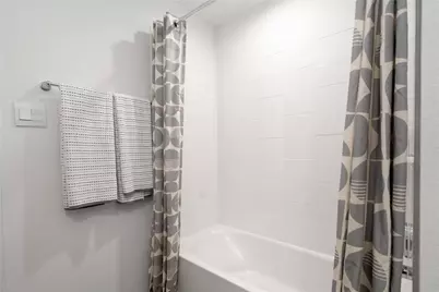 7614 Inwood Hills Lane, Houston, TX 77088 - Photo 27
