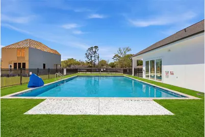 7614 Inwood Hills Lane, Houston, TX 77088 - Photo 3