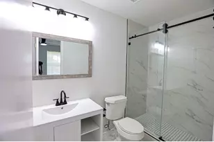 915 N Oak Dr, Houston, TX 77073 - Photo 19