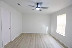 915 N Oak Dr, Houston, TX 77073 - Photo 13