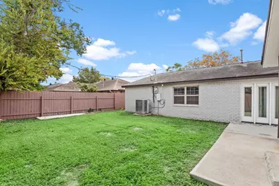 112 Grantham Road, Baytown, TX 77521 - Photo 23
