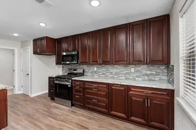 112 Grantham Road, Baytown, TX 77521 - Photo 7