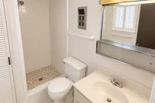 8918 Indian River Dr, Houston, TX 77088 - Photo 11