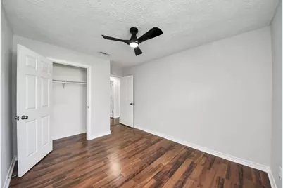 10130 Sagerock Drive, Houston, TX 77089 - Photo 15