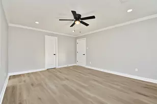 2035 Round Spring Dr, Houston, TX 77339 - Photo 7