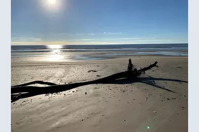 13131 Gulf Beach, Freeport, TX 77541 - Photo 37