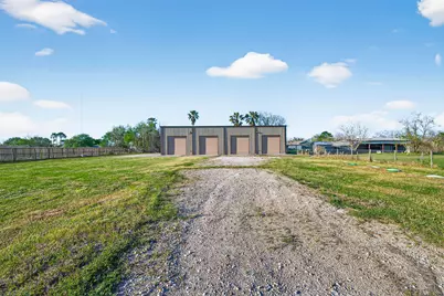 5901 Cr-675 #B, Rosharon, TX 77583 - Photo 7