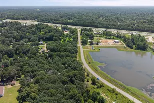 22877 Hughey Ln, New Caney, TX 77357 - Photo 9