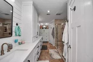 2208 Country Club Dr, Pearland, TX 77581 - Photo 13