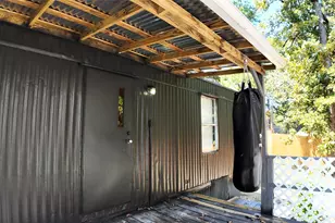 251 Oakdale Dr, Huntsville, TX 77320 - Photo 3