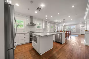 200 E 26th St, Houston, TX 77008 - Photo 9