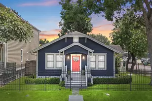 200 E 26th St, Houston, TX 77008 - Photo 1