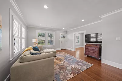 200 E 26th Street, Houston, TX 77008 - Photo 3