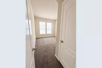 8723 W Crescent Lake Circle, Baytown, TX 77521 - Photo 19