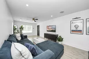 7003 Darien St, Houston, TX 77028 - Photo 11