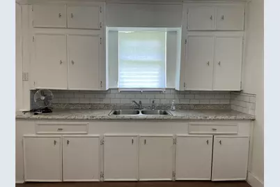 405 Woodrow Jackson Drive, Navasota, TX 77868 - Photo 1