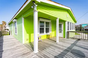 975 S Redfish, Crystal Beach, TX 77650 - Photo 5