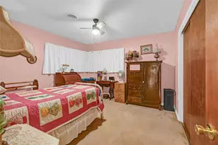 102 W Meadow Ln, West Columbia, TX 77486 - Photo 15