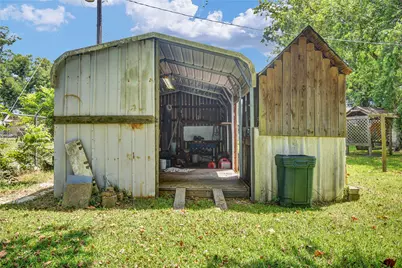 102 W Meadow Lane, West Columbia, TX 77486 - Photo 23