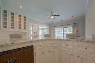 15714 Sylvan Lake Dr, Houston, TX 77062 - Photo 13