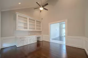 15714 Sylvan Lake Dr, Houston, TX 77062 - Photo 23