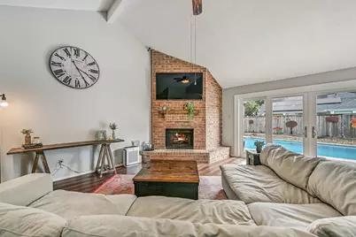 1909 Lavaca Street, Friendswood, TX 77546 - Photo 5