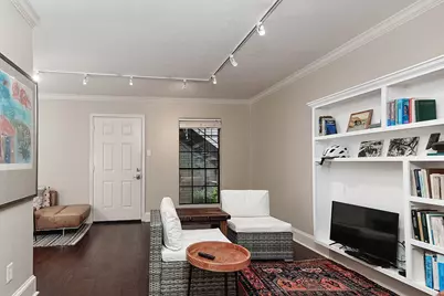 3402 Garrott Street #2, Houston, TX 77006 - Photo 9