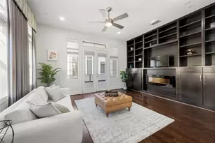 411 T C Jester Blvd, Houston, TX 77007 - Photo 13